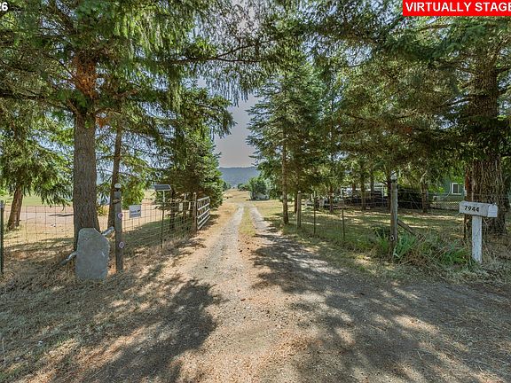 3rd image of 7944 Lookingglass Rd