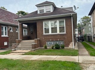 8209 S Muskegon Ave, Chicago, IL 60617