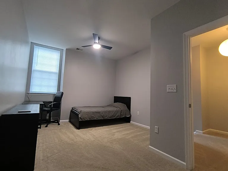 1180 Grace Hill Dr — Photo 8