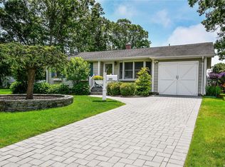 280 Versa Pl, Sayville, NY 11782