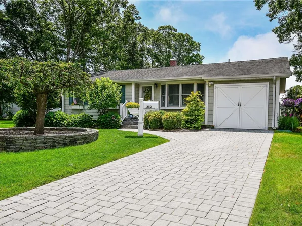 280 Versa Place, Sayville, NY 11782