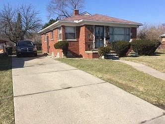 2nd image of 19419 Schoenherr St