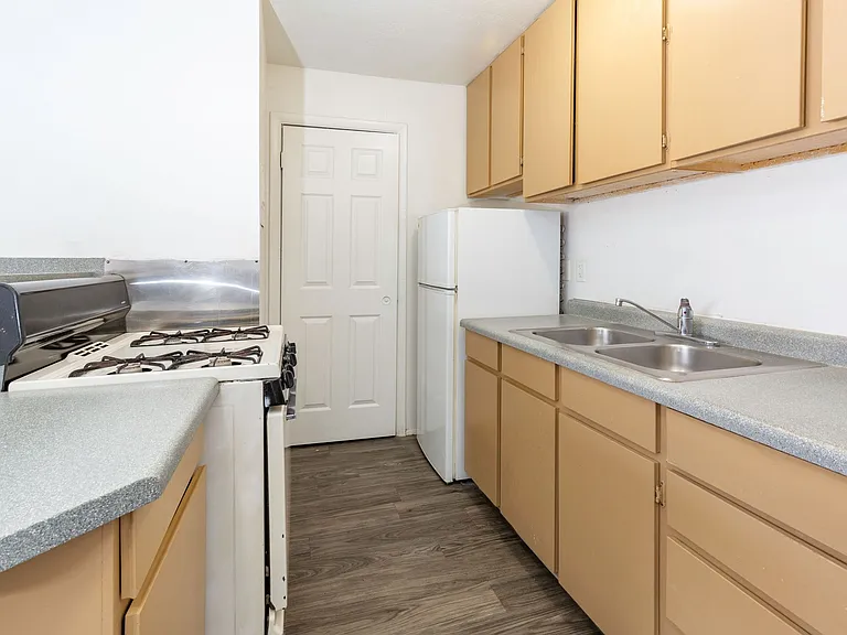 Tortugas Apartments — Photo 19