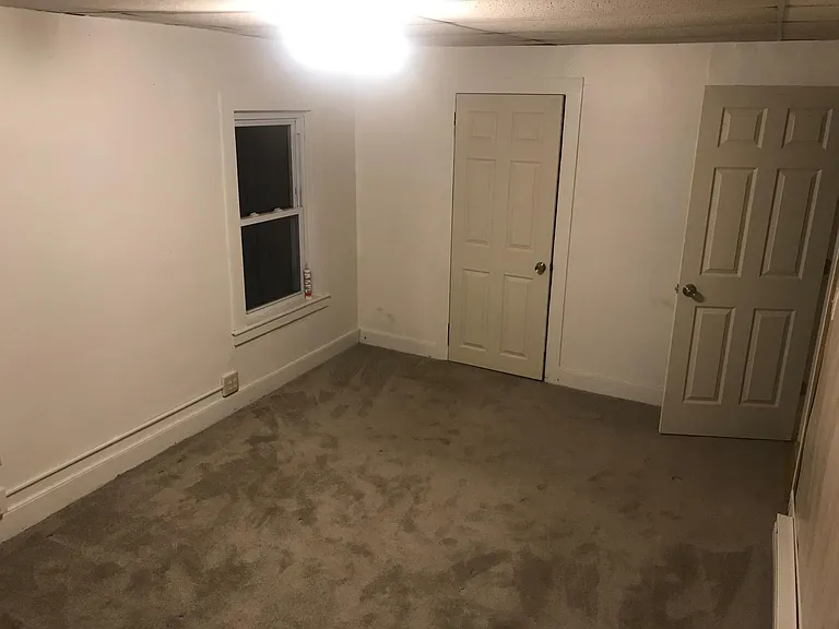 4 Maple Ave — Photo 4