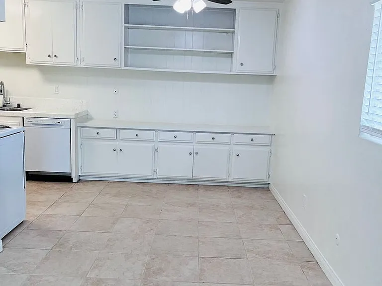Florida Place — Photo 45