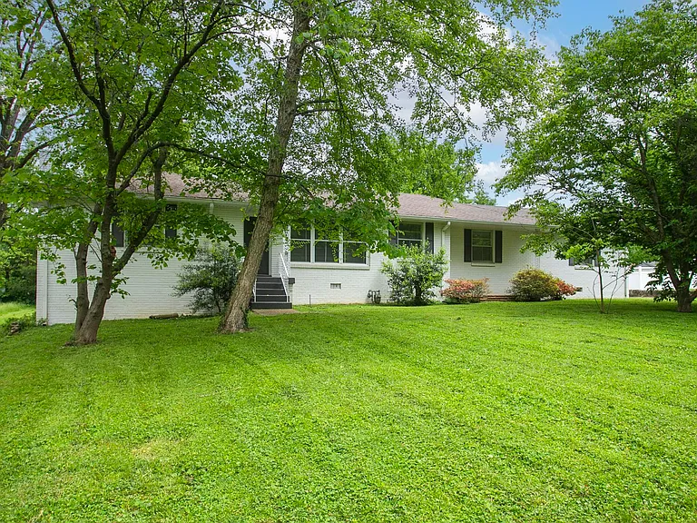 215 Donna Dr #S — Photo 26