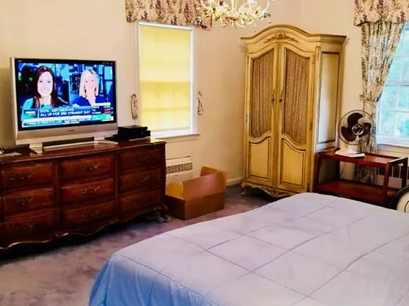 (undisclosed Address), Flushing, NY 11367