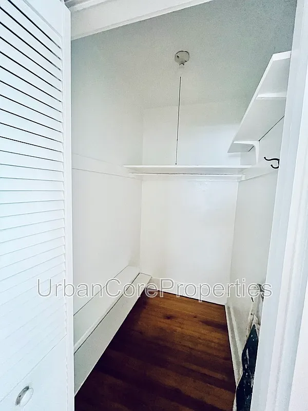 1 bed, 1.0 bath, 550 sqft, $1,595 — Photo 3