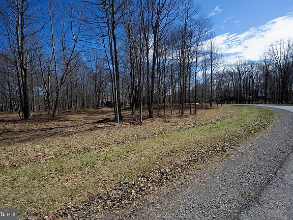 4th image of 36 Fern Loop Dr