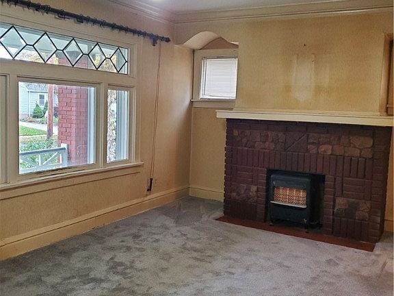 5th image of 4298 W 226th St