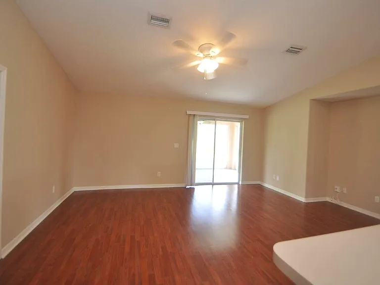 37 Louisburg Ln — Photo 13
