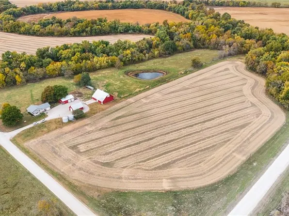 26395 NE 2200th Rd, Garnett, KS 66032