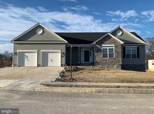 113 Onyx Dr #54, Hanover, PA 17331