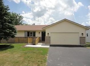 1532 James Ct, Belvidere, IL 61008