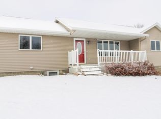 403 5th Ave NE, Melrose, MN 56352