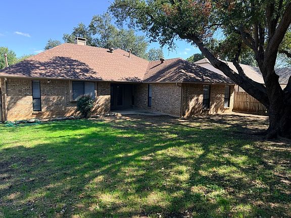 4th image of 2317 Parkside Dr