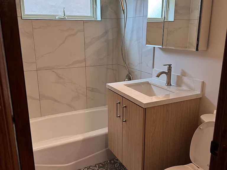 10758 S Oak Park Ave #1A — Photo 3
