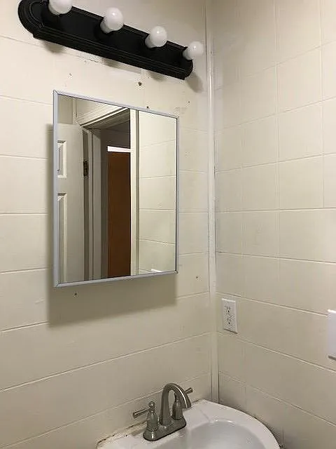 4 bed, 1250 sqft, $900 — Photo 3
