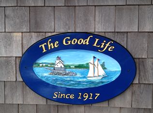 29 Cottage Ave, Owls Head, ME 04854