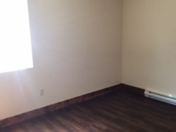 4th image of 936 Saint Joe Ave