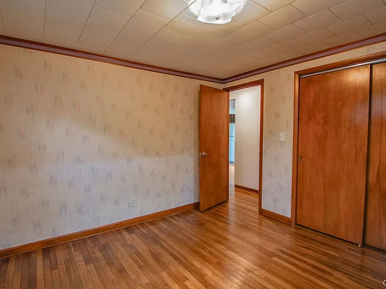 311 Swansea Ave — Photo 25