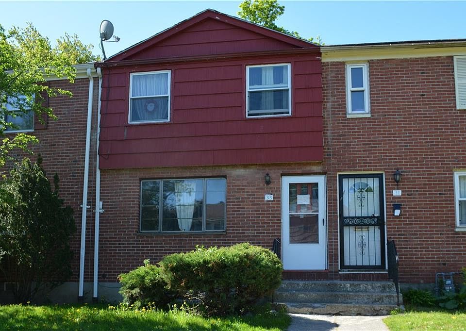 1st image of 33 Bennett Village Ter