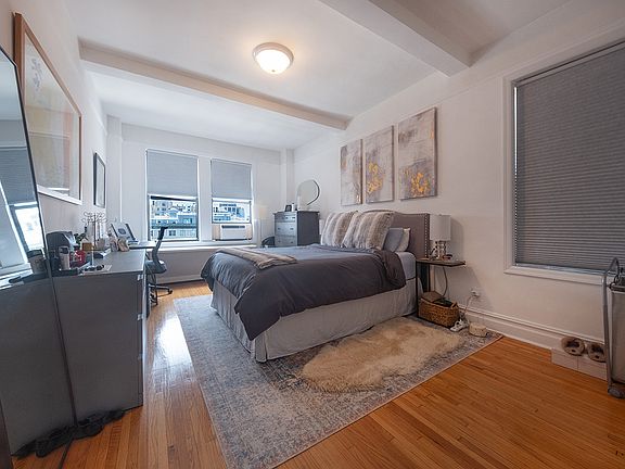5th image of 205 W 88th St APT 15A