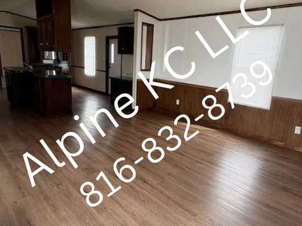 5505 SW Lakefront Ln S Trailer 5, Saint Joseph, MO 64504