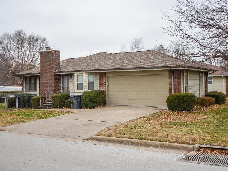 1st image of 1256 E Bonaire Dr