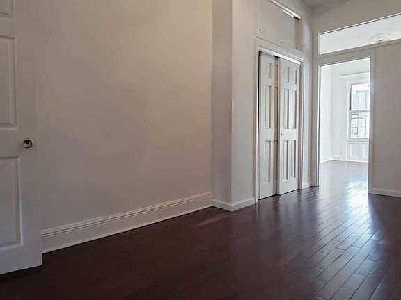 2nd image of 1500 De Kalb Ave #3L