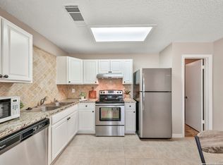 11322 Tabletop Ln, San Antonio, TX 78245