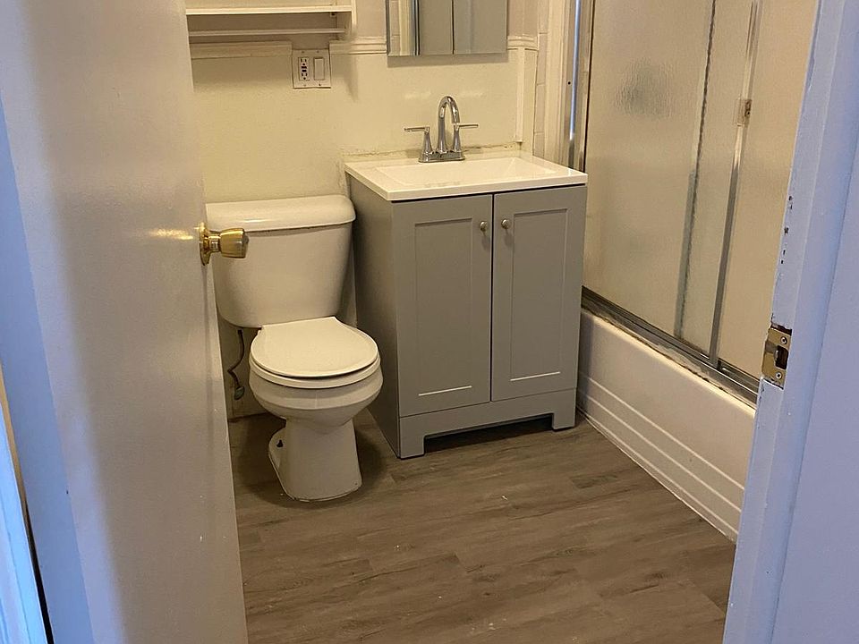2nd image of 339 Kearny Ave #2