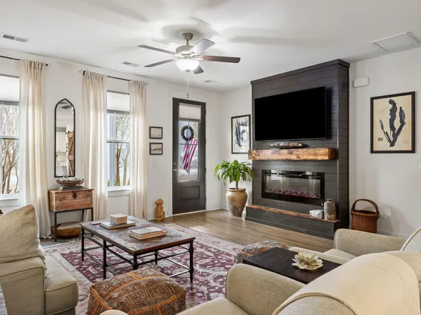 267 Summers Dr, Summerville, SC 29485