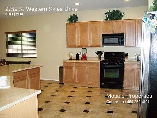 4th image of 2752 S Western Skies Dr