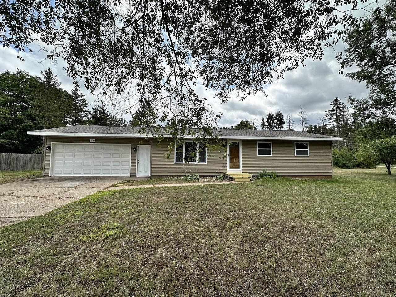 2410 LOVEWOOD DRIVE, Wisconsin Rapids, WI 54494 MLS 22233556 Zillow