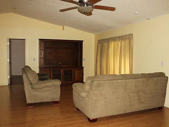 2nd image of 5209 Heatherstone Ct