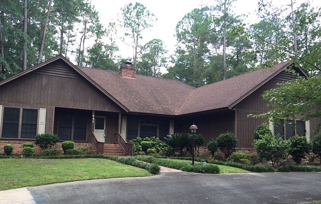 1st image of 645 Pine Point Cir