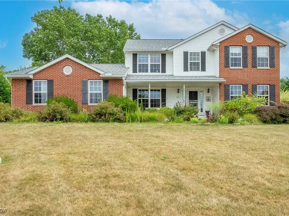 3031 Timber Brook Dr, Cuyahoga Falls, OH 44223
