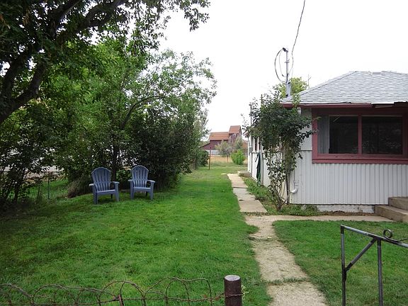 Yard is on all four sides.