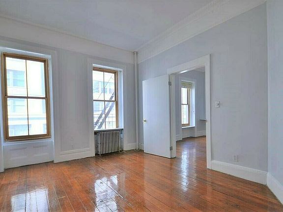 3rd image of 18 N Moore St #4F2