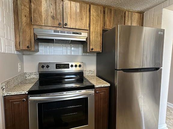 3rd image of 5521 Bay Blvd APT 104