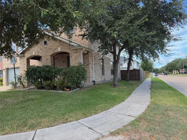 11723 Petal Ct, Houston, TX 77038