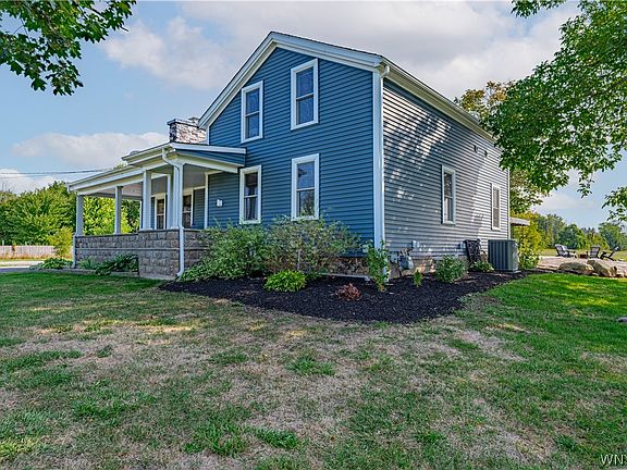 3rd image of 2367 Hess Rd