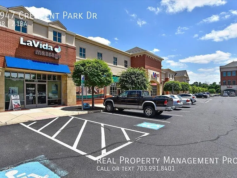 7947 Crescent Park Dr — Photo 42