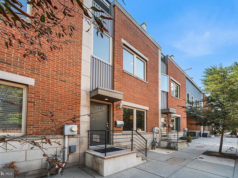 1st image of 1241 Crease St #2