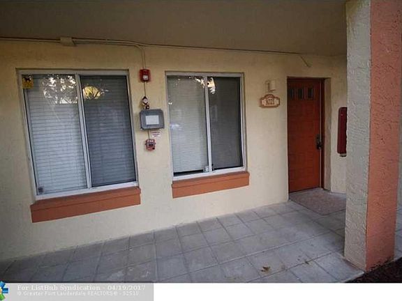 2nd image of 1021 Coral Club Dr #1021