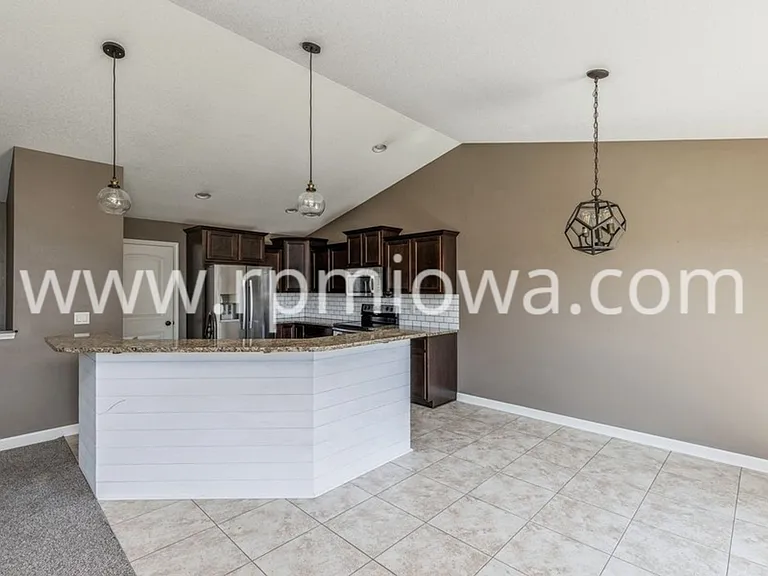 3709 NW Kline St — Photo 6