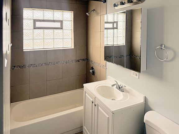 2nd image of 14035 S Stewart Ave APT 3E
