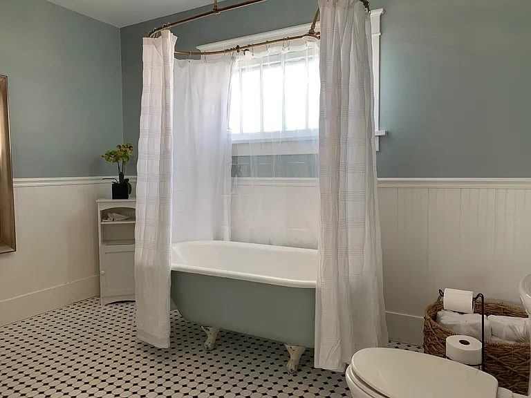 2608 Leclaire St #UPSTAIRS — Photo 28