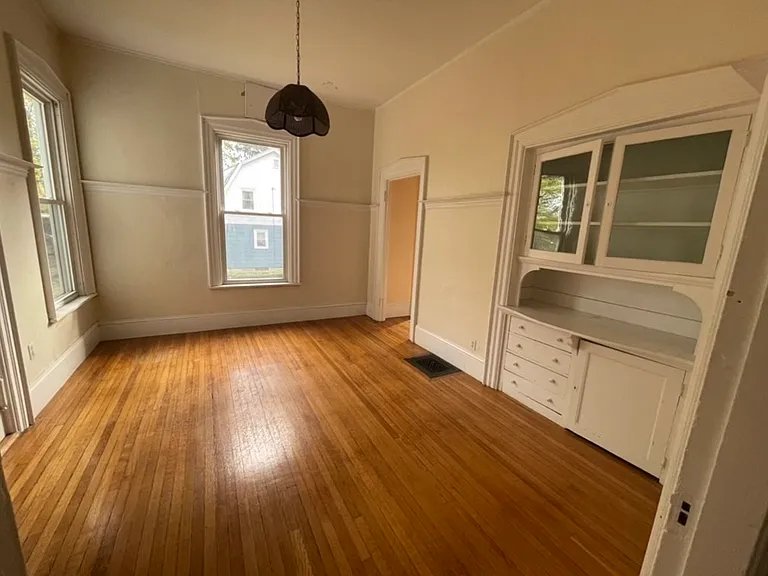 84 Walker St #1 — Photo 8